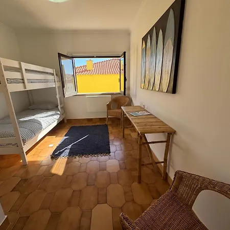 Guest house Surf & Sunset House