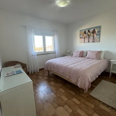 Surf & Sunset House Peniche