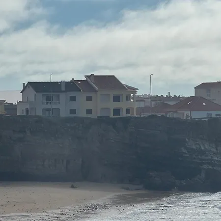 Surf & Sunset House Pensjonat Peniche