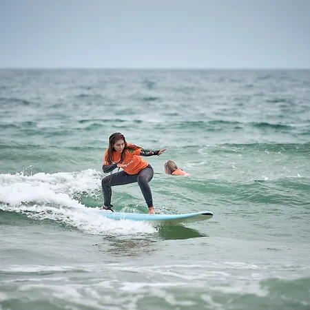 Surf&sunset House Gasthof Peniche