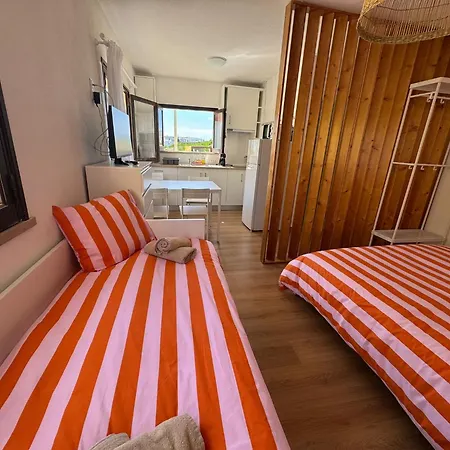 Guest house Surf & Sunset House