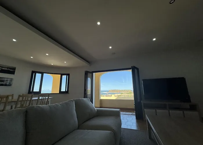 Surf & Sunset House 3* Peniche
