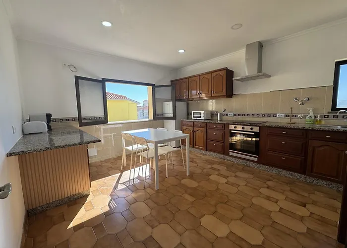 Pensjonat Surf & Sunset House 3*